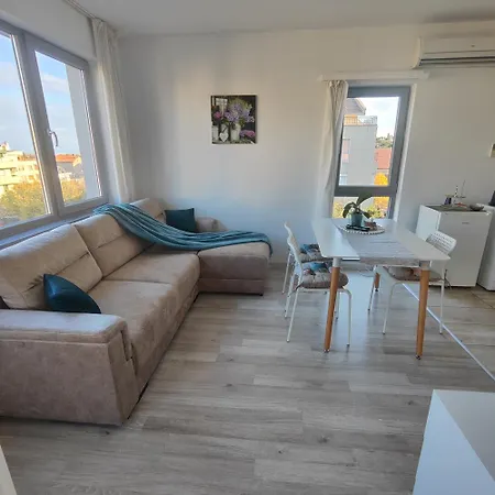 Apartment на брега на морето - сарафово Burgas City
