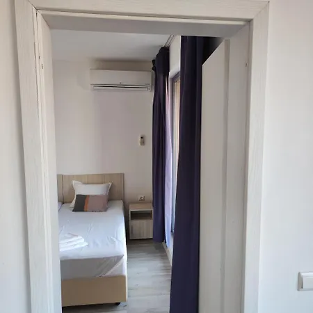 Apartment на брега на морето - сарафово Burgas City