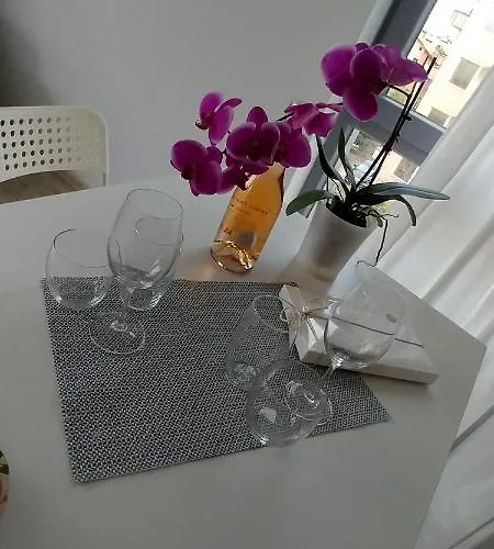 Apartman на брега на морето - сарафово *