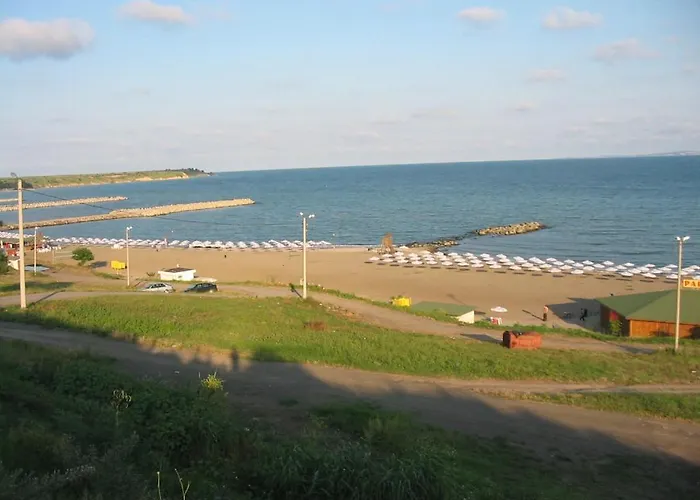 на брега на морето - сарафово Burgasz