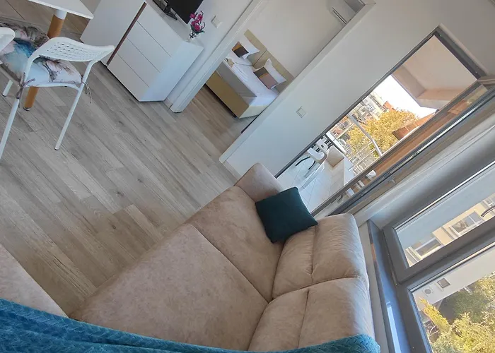 Apartman на брега на морето - сарафово