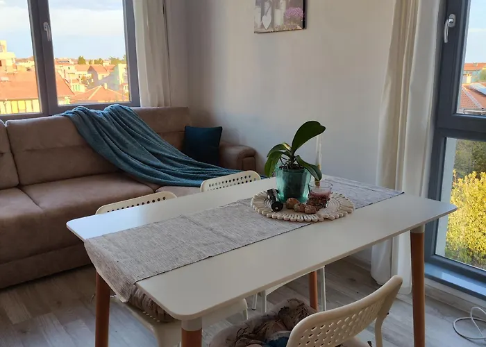 Апартаменты на брега на морето - сарафово