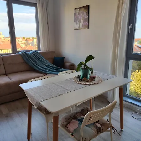 Апартамент на брега на морето - сарафово