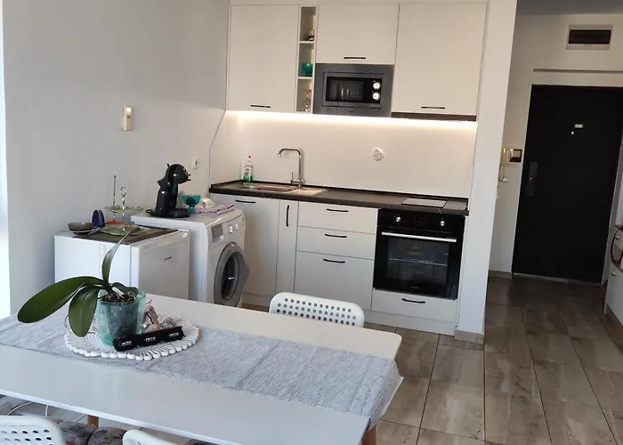 شقة на брега на морето - сарафово *